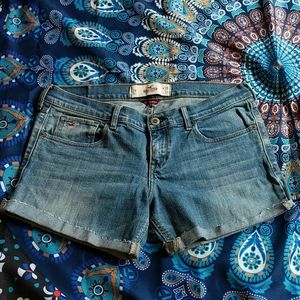 Hollister cut off shorts size 7